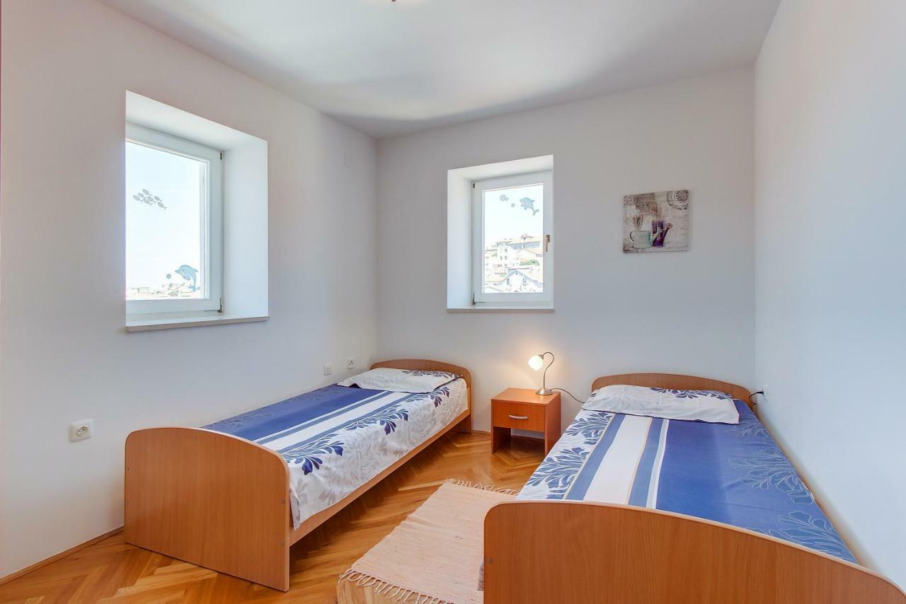 Apartments Bellus Mare Малий Лошинь Екстер'єр фото
