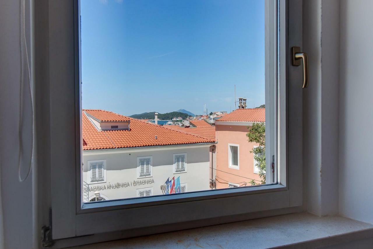 Apartments Bellus Mare Малий Лошинь Екстер'єр фото